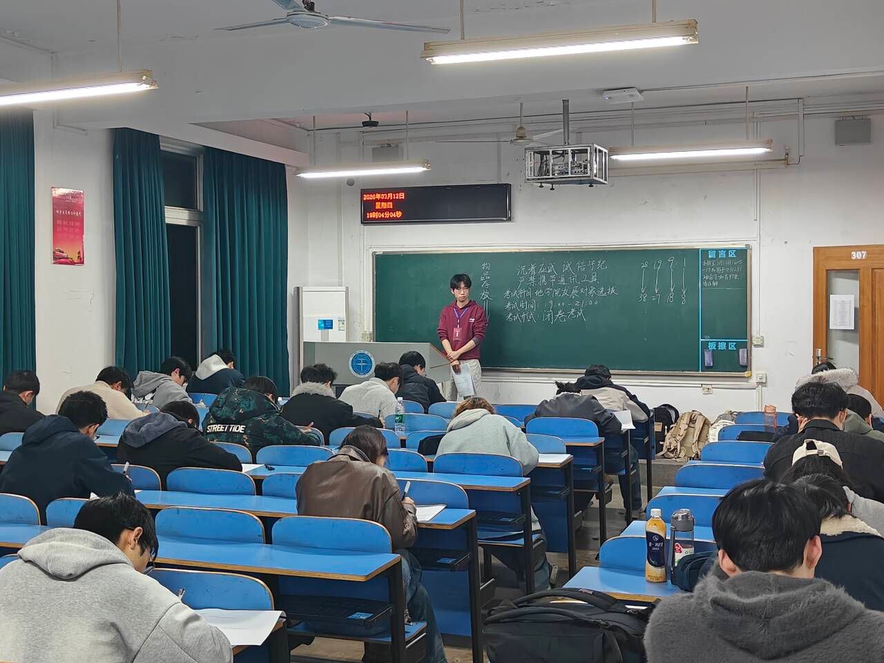 PVVYFJ0BB[JWK`V_]4R]`DO_tmb